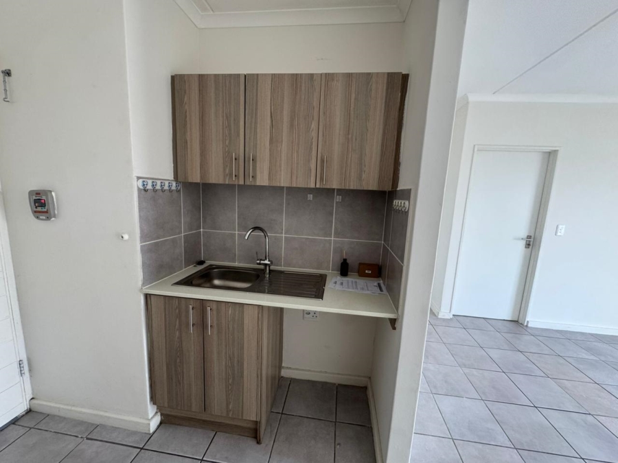 To Let 2 Bedroom Property for Rent in Heather Park Western Cape